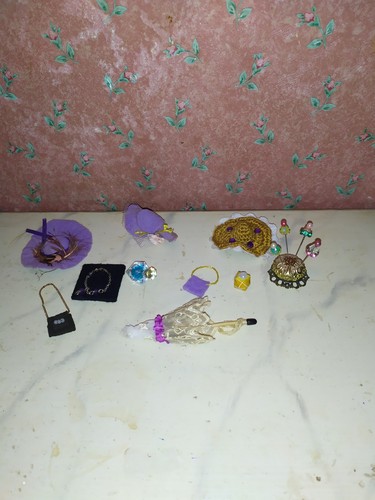 Hüte+Taschen+Schirm+Schmuck-M