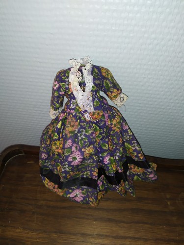 Altes franz kleid puppe - franz.,